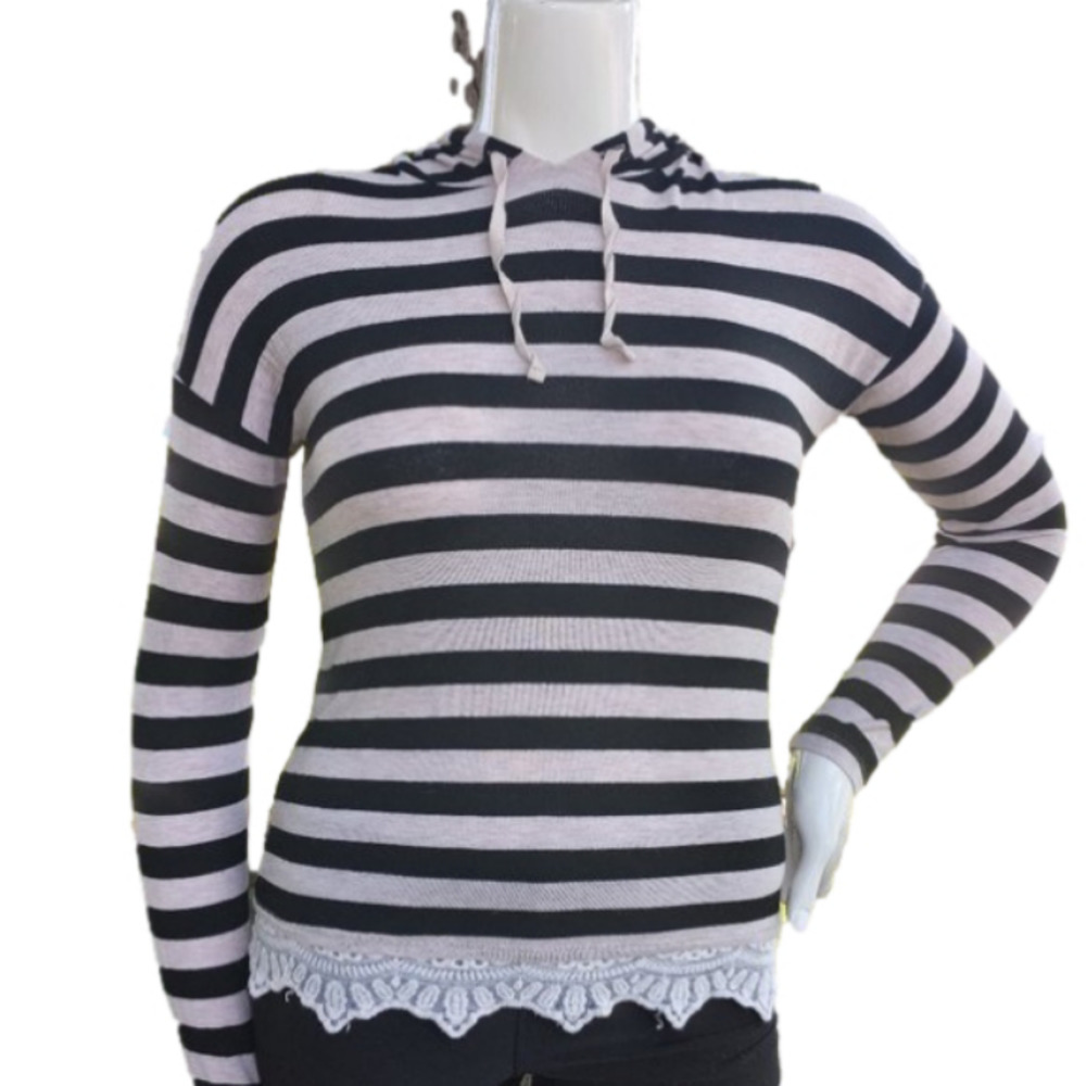 C Thin Hoodie With Lace